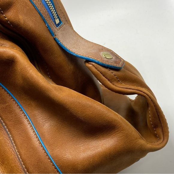 Olivia Harris tan leather tote shoulder bag subtle blue trim - Picture 7 of 12